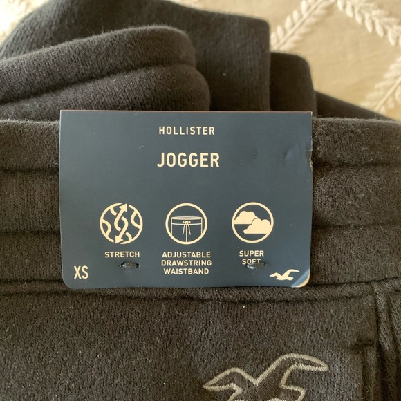 Hollister Joggers - Picture 3 of 5